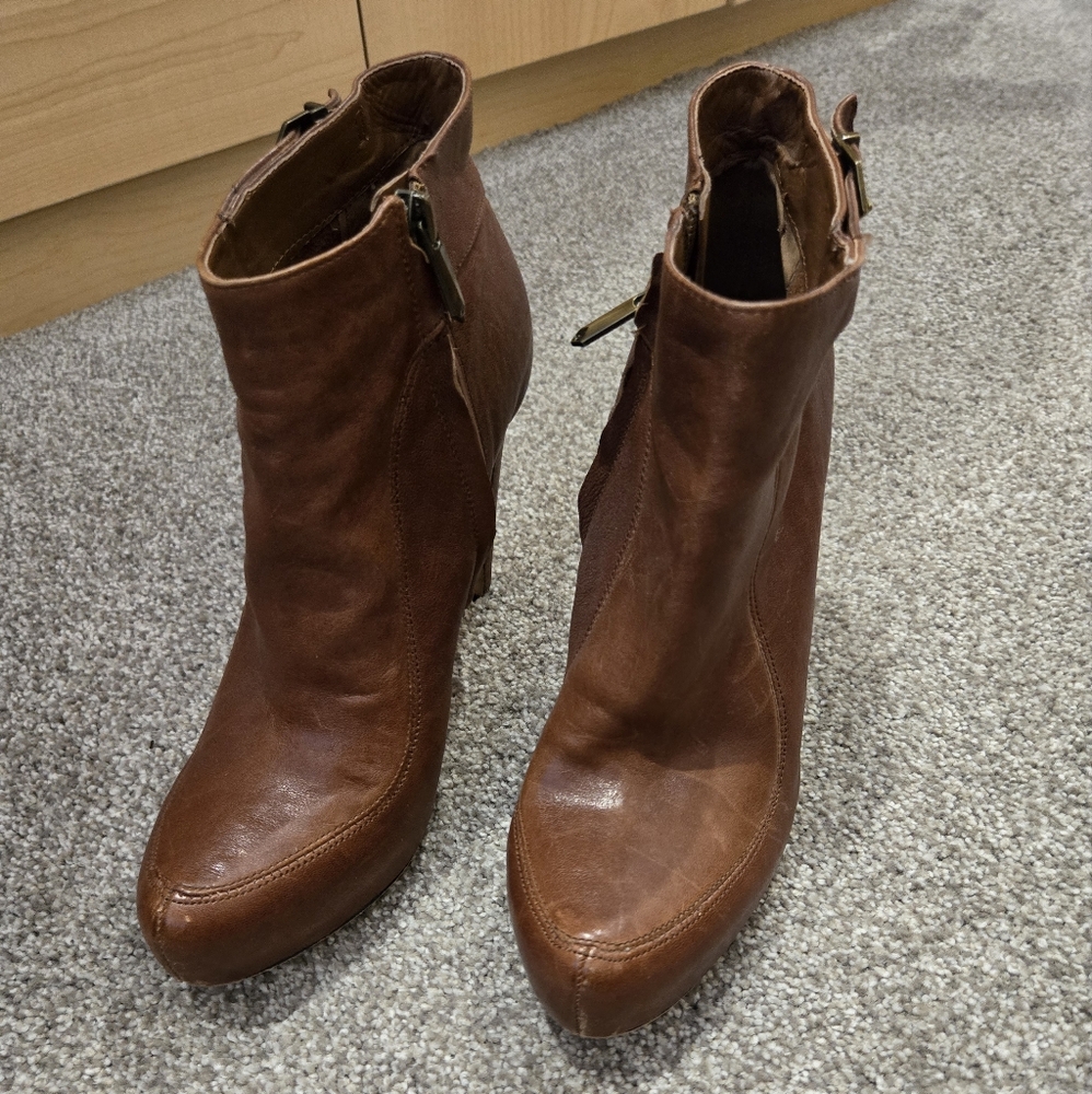 Sam Edelman Kit Cognac Leather Bootie size 8.5